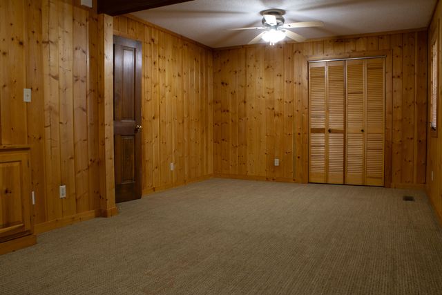 923 S Burnt Mill Road, Lafayette, GA 30728