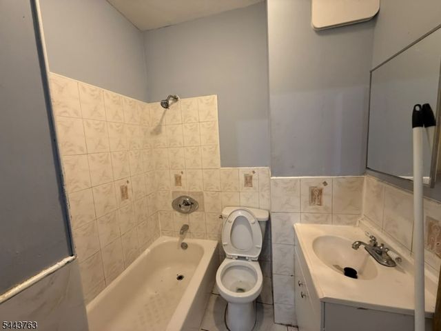 576 13Th Ave, Newark City, NJ 07103