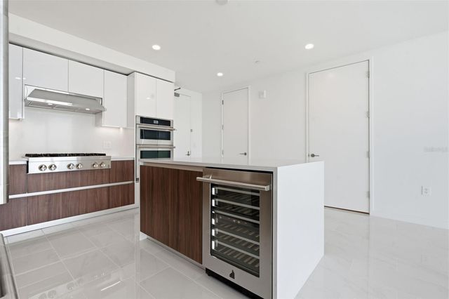 400 CENTRAL AVENUE 1708, St Petersburg, FL 33701