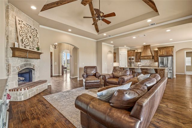 239 Bearclaw Circle, Aledo, TX 76008