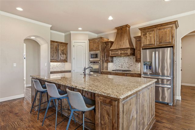 239 Bearclaw Circle, Aledo, TX 76008