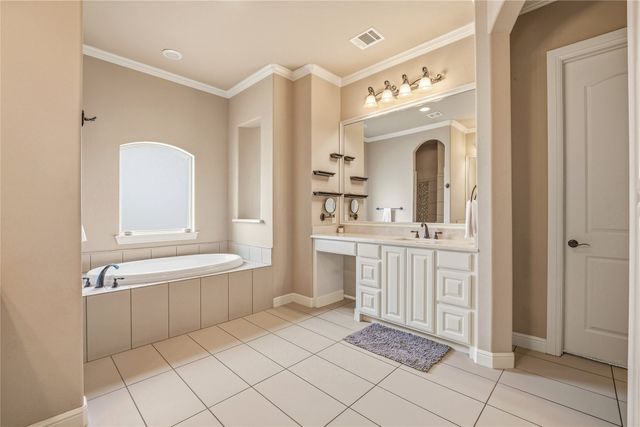 239 Bearclaw Circle, Aledo, TX 76008