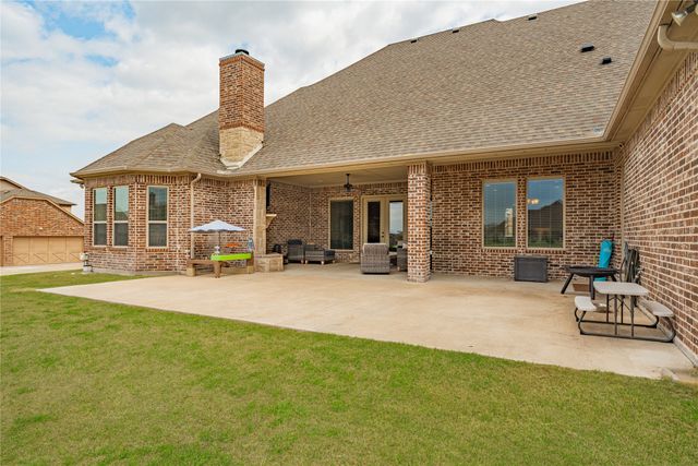 239 Bearclaw Circle, Aledo, TX 76008