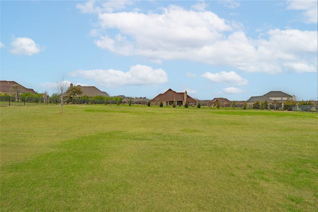 239 Bearclaw Circle, Aledo, TX 76008