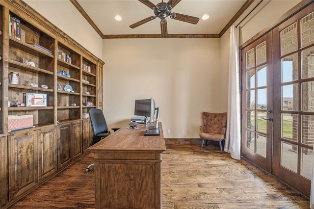 239 Bearclaw Circle, Aledo, TX 76008