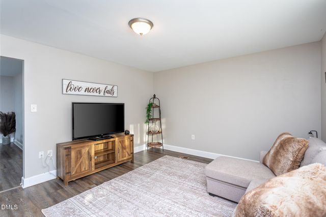 10222 S Chestnut Street, Middlesex, NC 27557