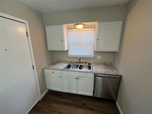 14206 Osage Drive, Balch Springs, TX 75180