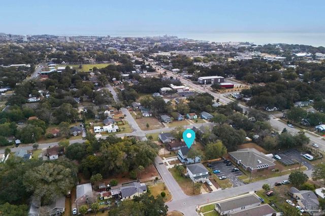 1913 + 1915 W Chase St, Pensacola, FL 32502
