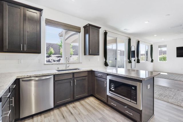 3452 Caraway Ct, Folsom, CA 95630