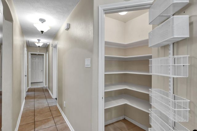 14 Bay Chapel Court, The Woodlands, TX 77385