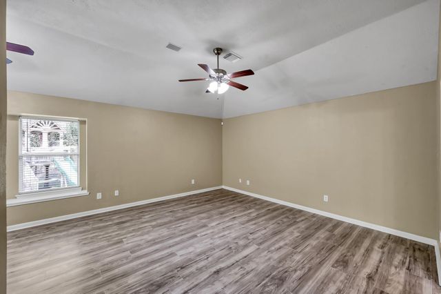 14 Bay Chapel Court, The Woodlands, TX 77385