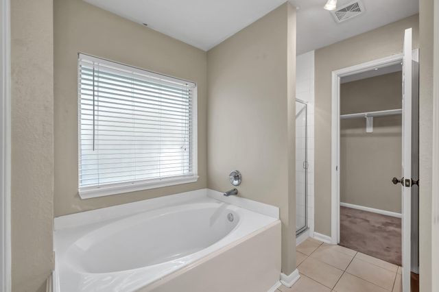 14 Bay Chapel Court, The Woodlands, TX 77385