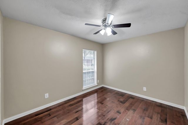 14 Bay Chapel Court, The Woodlands, TX 77385