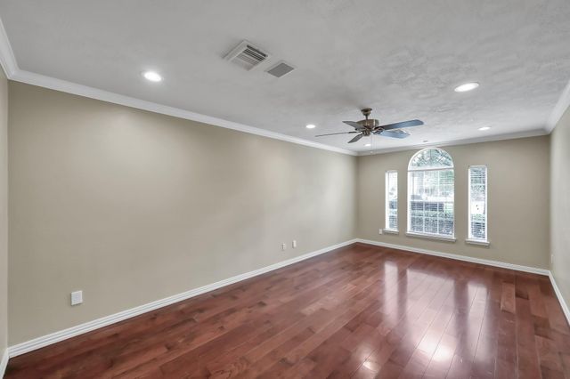 14 Bay Chapel Court, The Woodlands, TX 77385