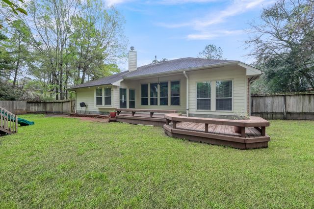 14 Bay Chapel Court, The Woodlands, TX 77385