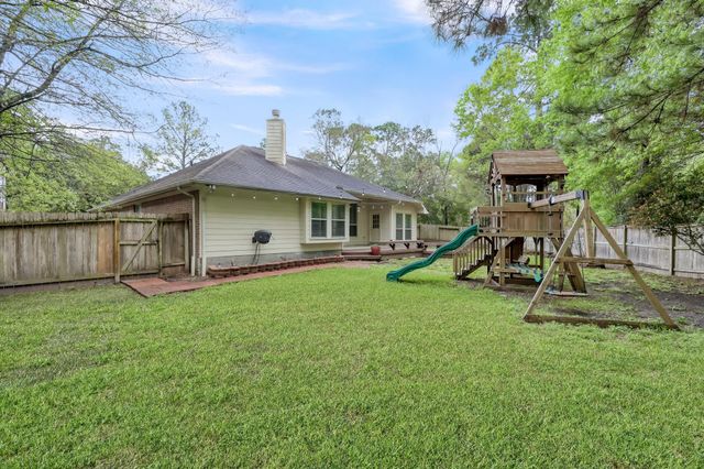 14 Bay Chapel Court, The Woodlands, TX 77385