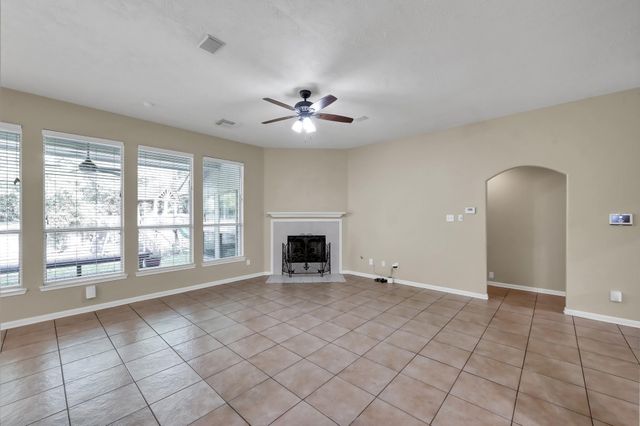 14 Bay Chapel Court, The Woodlands, TX 77385