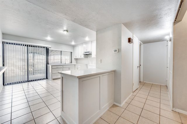 8514 Sikorski Lane, Dallas, TX 75228