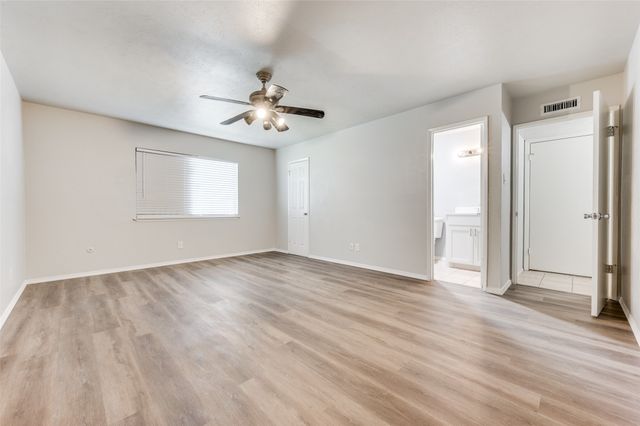 8514 Sikorski Lane, Dallas, TX 75228