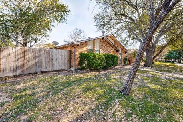 8514 Sikorski Lane, Dallas, TX 75228