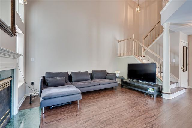 26 Alpine Road, Holmdel, NJ 07733