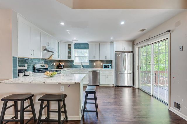 26 Alpine Road, Holmdel, NJ 07733