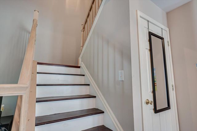26 Alpine Road, Holmdel, NJ 07733