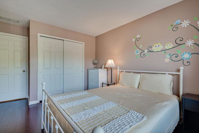 26 Alpine Road, Holmdel, NJ 07733