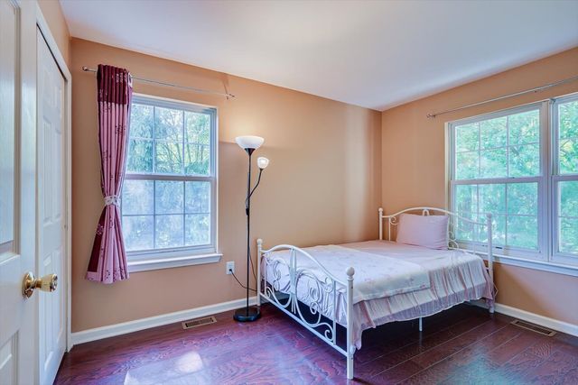 26 Alpine Road, Holmdel, NJ 07733