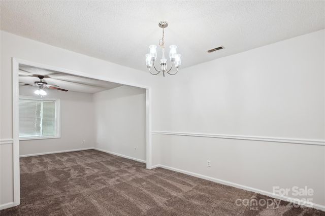 8322 Summerglen Circle, Charlotte, NC 28227