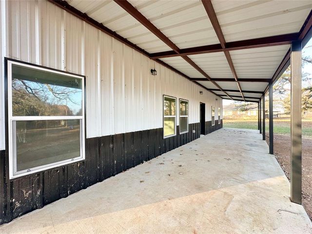 420 W Forest Boulevard, Mcloud, OK 74851