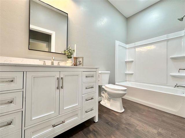 420 W Forest Boulevard, Mcloud, OK 74851