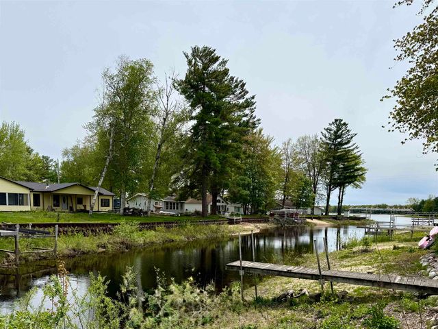 3216 Elnor Drive, Gladwin, MI 48624