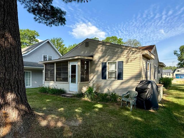 3216 Elnor Drive, Gladwin, MI 48624
