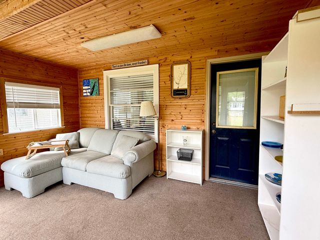 3216 Elnor Drive, Gladwin, MI 48624