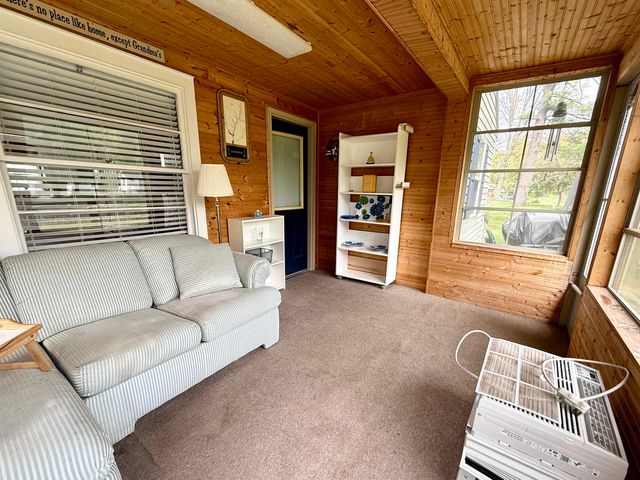 3216 Elnor Drive, Gladwin, MI 48624