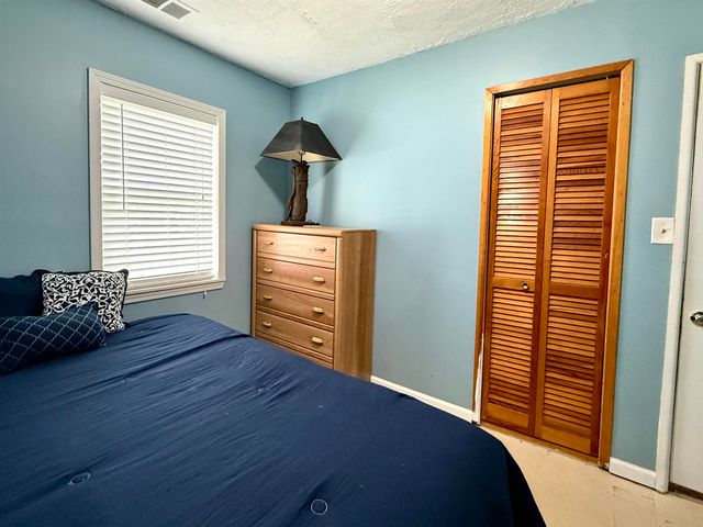3216 Elnor Drive, Gladwin, MI 48624