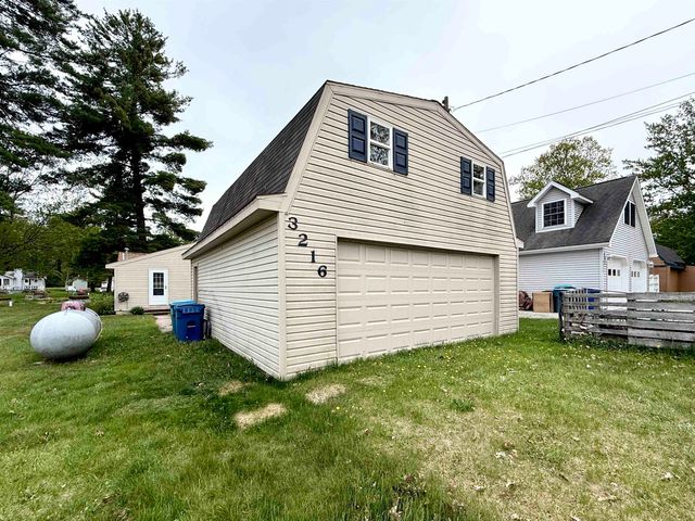 3216 Elnor Drive, Gladwin, MI 48624