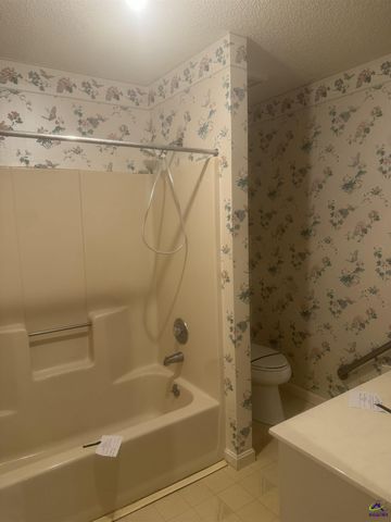 411 Wexford Circle, Bonaire, GA 31005