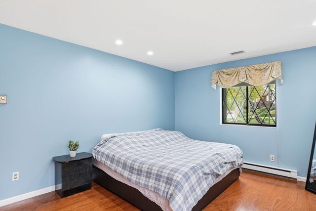 11 Royal Lake Dr 6, Braintree, MA 02184