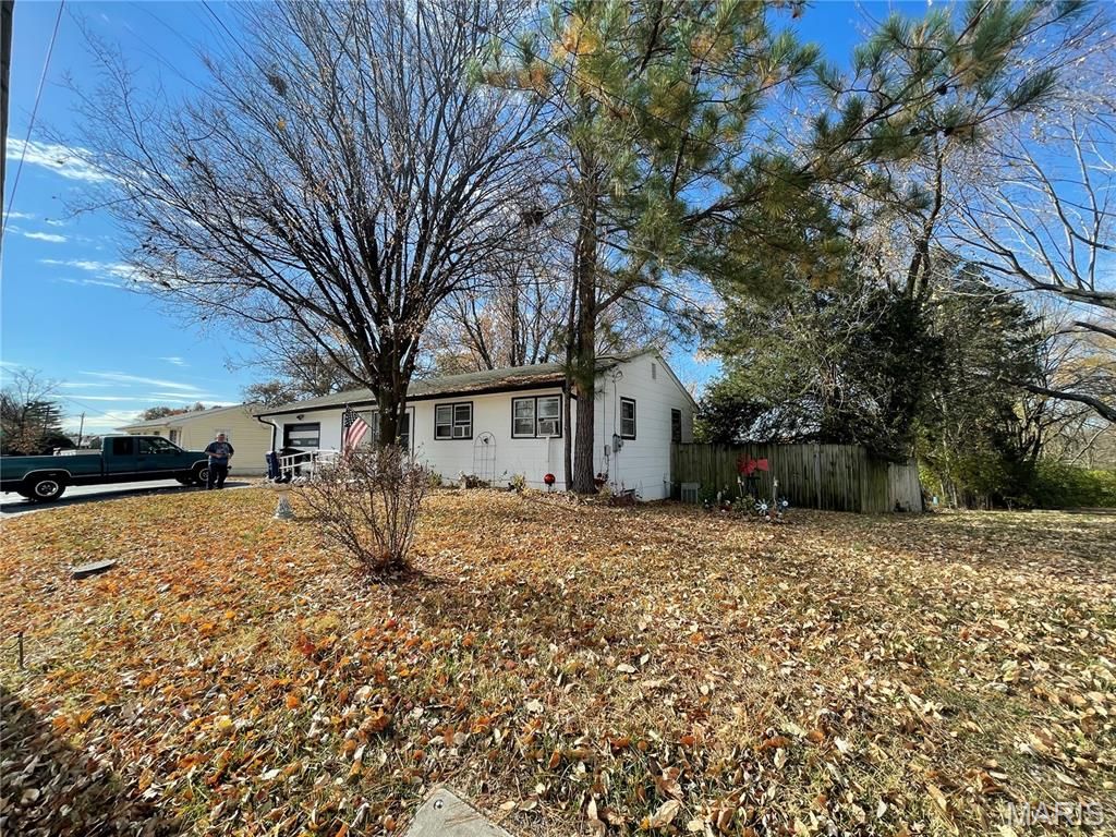 1411 Caulks Hill Road, Unincorporated, MO 63304