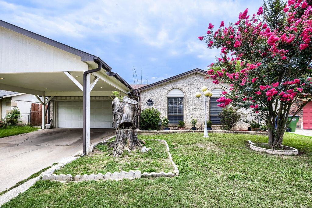 14303 Seminole Street, Balch Springs, TX 75180