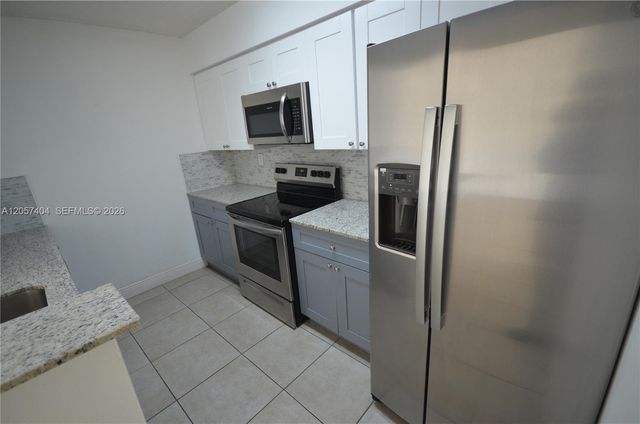 15201 SW 80th Street 207, Miami, FL 33193