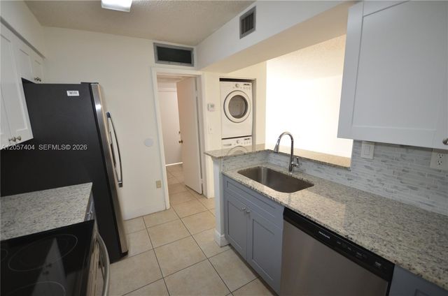 15201 SW 80th Street 207, Miami, FL 33193