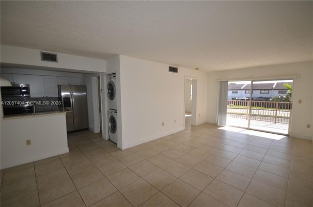 15201 SW 80th Street 207, Miami, FL 33193