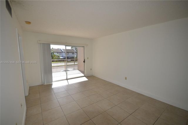 15201 SW 80th Street 207, Miami, FL 33193