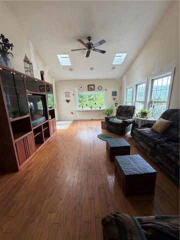 2240 Pa-88, Charleroi Boro, PA 15432