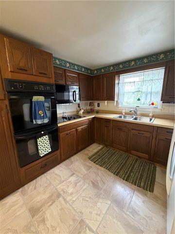 2240 Pa-88, Charleroi Boro, PA 15432