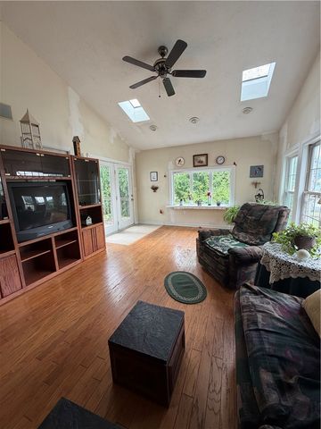 2240 Pa-88, Charleroi Boro, PA 15432