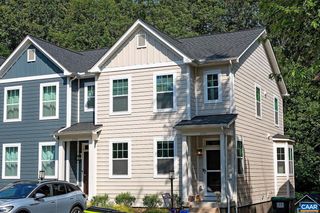 126 LONGWOOD DR #C, Charlottesville, VA 22903